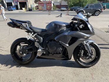 1767 объявлений: Продаю Honda cbr 1000RR
Год выпуска: 2007
куб: 1000
Состояние: исключи