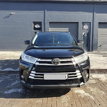 Toyota: Toyota Highlander: 2019 г., 3.5 л, Автомат, Бензин, Внедорожник at lalafo.kg — 4 Toyota: Toyota Highlander: 2019 г., 3.5 л, Автомат, Бензин, Внедорожник — 4