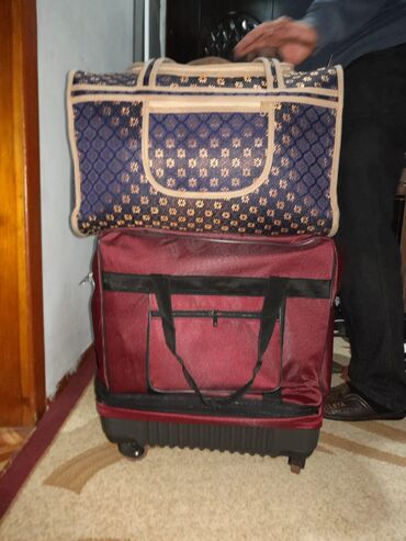 Çamadanlar: Səyahət üçün çanta və çamadan dəsti.Balacalar 10 manatdan 14 manata — 11