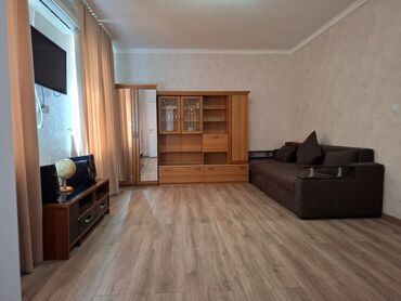 3 ком квартира бишкек: 3 бөлмө, 69 кв. м, Жеке план, 3 кабат, Косметикалык ремонт