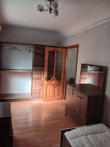 Uzunmüddətli kirayə mənzillər: Nefçilər metrosu yaxınlığında,5 mərtəbənin,1-ci mərtəbəsində,2 — 9