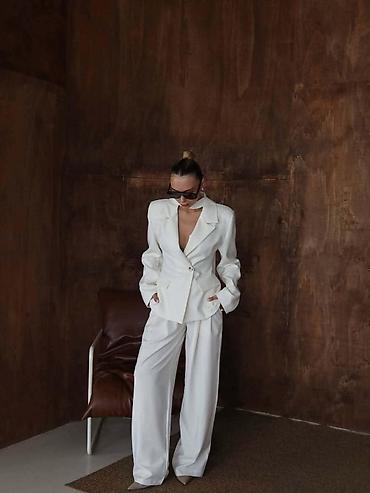 Kompleti: Oversized odelo
6.900 din
S M L — 9