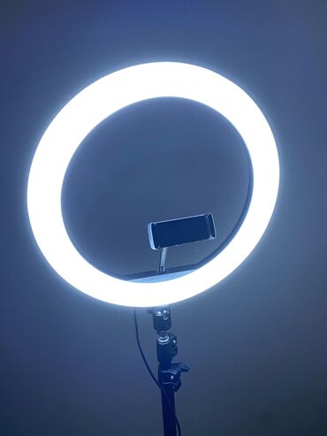ştativ: LED işıq tripod, Tripodun hündürlüyü 2.10 sm, her cur tenzimlene