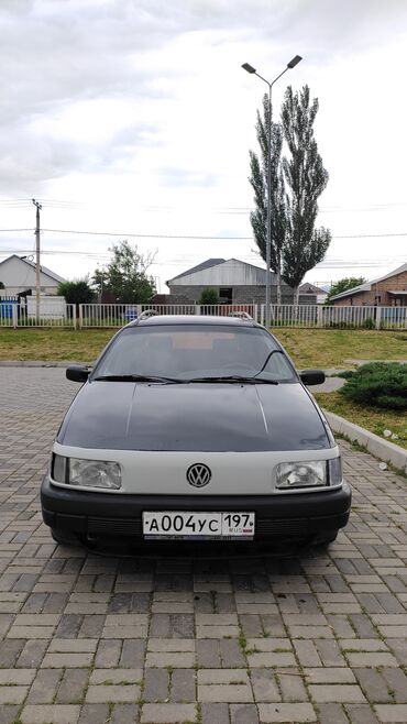 пассат идеал: Volkswagen Passat: 1993 г., 2 л, Механика, Бензин, Универсал