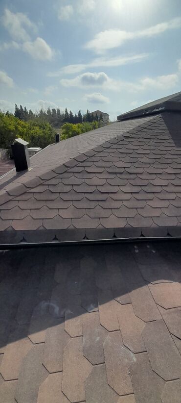 Həyət evləri və villaların satışı: Satış üçün fərdi yaşayış evi satılır.şəxsi tikili .ünvan novxanı — 10