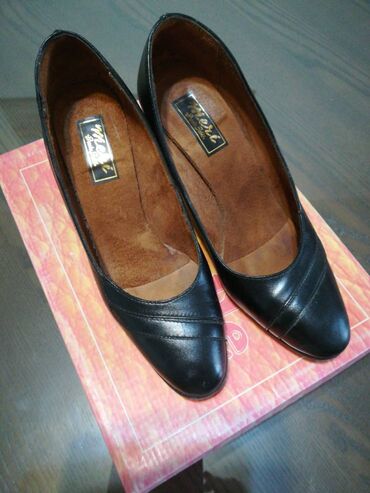 cipele sa grejacima: Pumps, 38