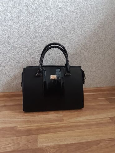 qara qonur tülkü xəzindən qadın şubaları: Shoulder bag, Used