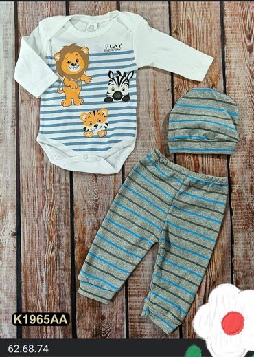 Kompleti: Dečiji kompletici 
3 KOMPLETA 2000 din — 12