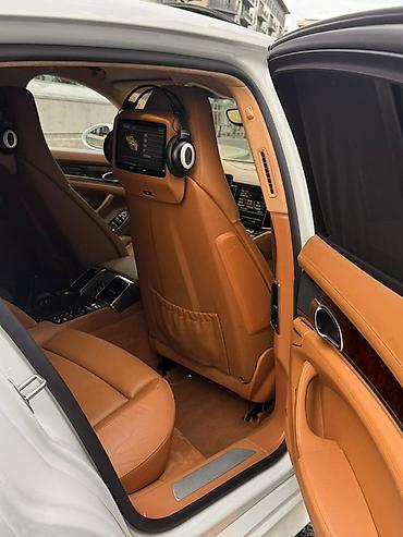 porsche disk: Porsche Panamera: 4.8 l | 2011 il 140000 km Sedan — 4