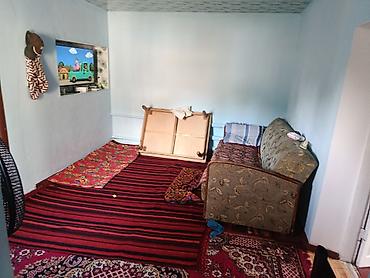 Продажа коттеджей и домов: Продаётся частный дом с двором. в городе Кара Балта улица — 9