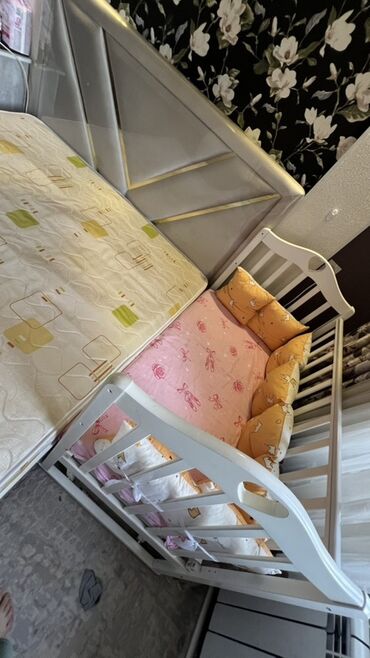 спортивный костюм м: Детская приставная кроватка, С колесиками, цвет - Белый