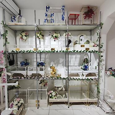 vitrin mağaza: Vitrin polkaasi Ile birlikde 250 azn 260×250 — 1