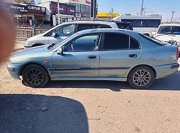 kia rio 2017: Mitsubishi Carisma: 2002 г., Бензин, Седан — 2