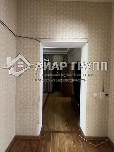 Продажа коттеджей и домов: 🔷 Продаётся просторный дом в центре Чолпон-Аты! 🔷 📍 Напротив — 21