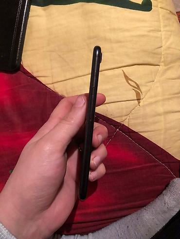 Apple iPhone: IPhone 7, 128 GB, Qara, Barmaq izi — 10