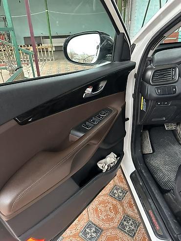 Kia: Kia Sorento: 2017 г., 2 л, Автомат, Дизель, Кроссовер — 8