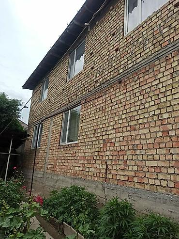 Продажа коттеджей и домов: Продаётся 2-этажный дом в районе Кызыл-Аскер, Шлагбаум Общая площадь — 22