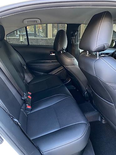 Toyota: Toyota Corolla: 2022 г., Гибрид — 8