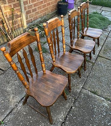 Stolice: Prodajem 4 masivnе drvenе stolice stabilne i čvrste teške i — 6