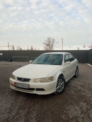 чехол бу на авто: Honda Accord: 2002 г., 2 л, Автомат, Бензин, Седан