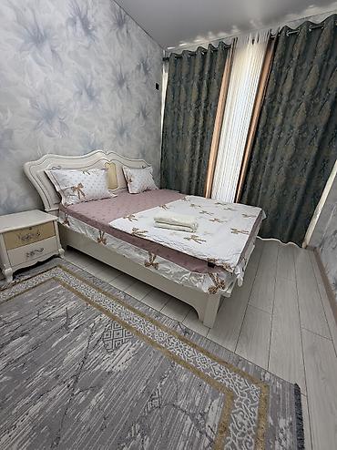 посуточ: 1 комната, Пишпек, Душевая кабина, Постельное белье, Кондиционер — 3