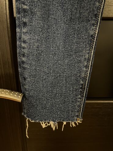 Səs kartları: Zara Yeni etiketli jeans şalvar
36 razmer 🩶 Yüksek bel skinny model — 5