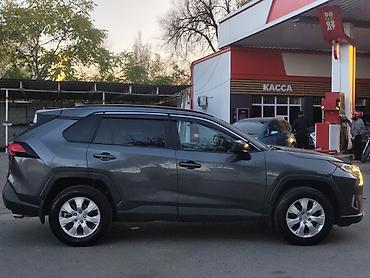 доп фара: Toyota RAV4: 2019 г., 2.5 л, Автомат, Бензин, Внедорожник — 5