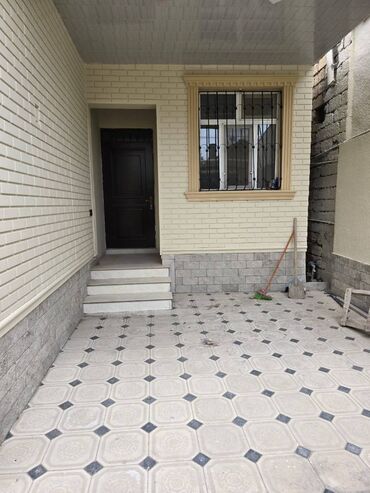 Həyət evləri və villaların satışı: Biləcəri 3 otaqlı, 90 kv. m, Yeni təmirli