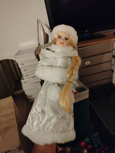 Yeni il oyuncaqları və bəzəkləri: Yeni il ağacı üçün oyuncaq dəstləri - 9-luq qutular: Hər qutuda 9 — 10