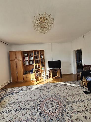 Продажа коттеджей и домов: Нижняя Ала-Арча районунда өзүнүн көлмөсү бар үй сатылат. Жер — 3