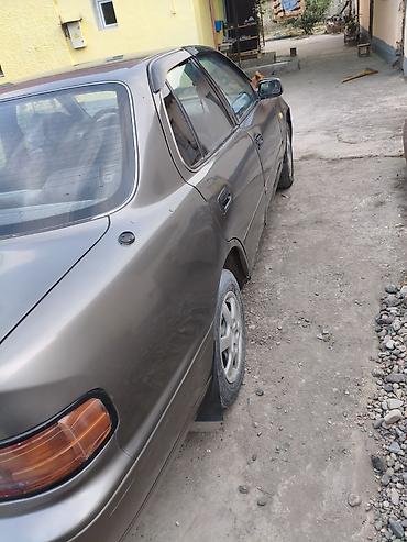 тутойт дымит: Toyota Camry: 1992 г., 2.2 л, Механика, Бензин, Седан — 10