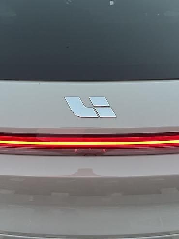 lexsus ls: Lixiang L6: 2025 г., 1.5 л, Автомат, Гибрид, Кроссовер — 9