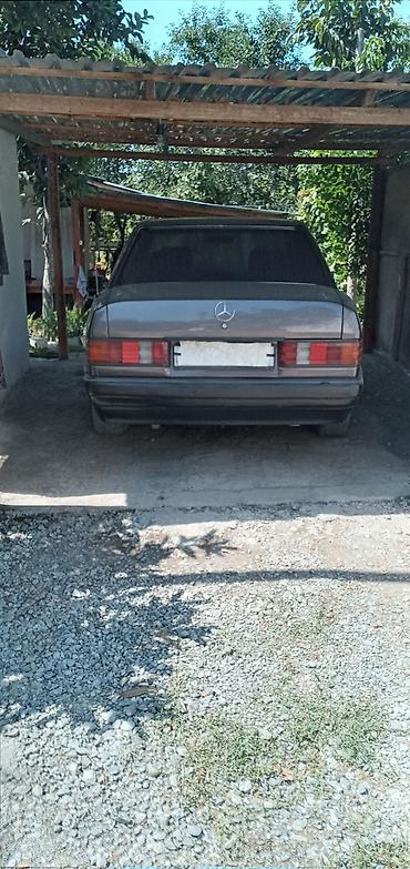 фургоны категории б: Mercedes-Benz 190 (W201): 0.2 л | 1990 г. Седан — 3