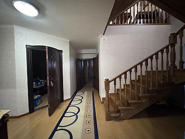 Долгосрочная аренда домов: 550 м², 6 комнат — 2