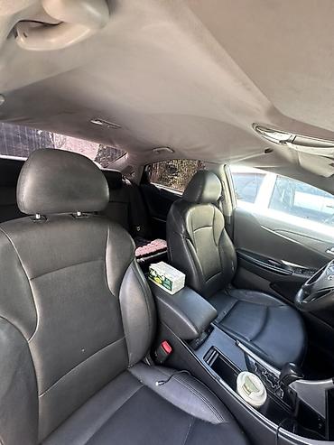 byd e1: Hyundai Sonata: 2009 г., 0.2 л, Автомат, Газ, Седан — 6