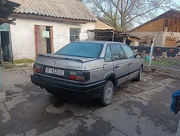 химия авто: Volkswagen Passat: 1989 г., Бензин, Седан — 2