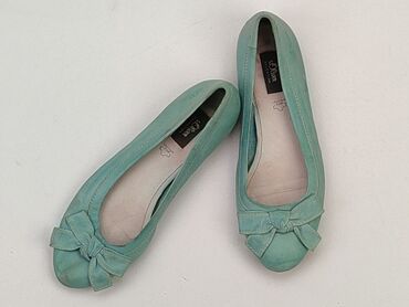 Ballet shoes: Ballet shoes