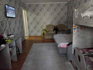 квартиры часавой: 1 комната, Риэлтор, Без подселения, С мебелью частично
