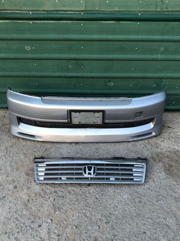 продаю бампер на степ: Передний Бампер Honda 2002 г., Б/у, цвет - Серебристый, Оригинал