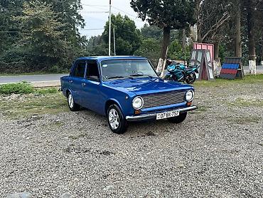 VAZ (LADA): Model: Lada (VAZ) 21011 Kuzov: sedan, 4 qapı Rəng: parlaq göy Nömrə — 10