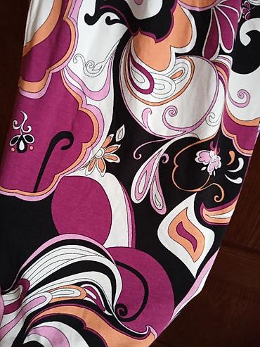 torbe sa stampom: Ženske pantalone sa živopisnim printom - Model: ravne nogavice — 2