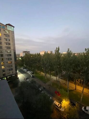 долгосрочная квартира бишкек васток 5: 2 комнаты, 1676 м², 105 серия, 8 этаж, Старый ремонт