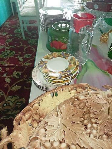 Наборы посуды: Набор столовых тарелок (разные декоры) - Материал: фарфор/керамика. - — 4