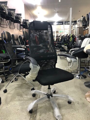 Ofis və oyun kresloları: Yeni, Təkərli, Qolları tənzimlənmir, Dəri — 4