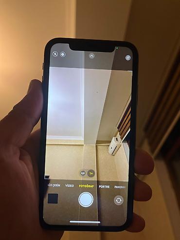 Apple iPhone: IPhone 11, 64 GB, Qara — 2