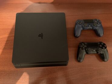 playstation 4 цена в бишкеке: Продаю прошитую PlayStation 4 slim памят 1 TB приставка идеальном