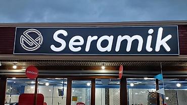 Reklam lövhələri: Seramik dükanları üçün reklam lövhəsi, uz : 3.5 m, eni : 0.8 m, hərf — 2