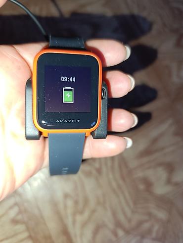 Amazfit: Смарт-часы Amazfit Bip (квадратный дисплей) с магнитной зарядной — 3