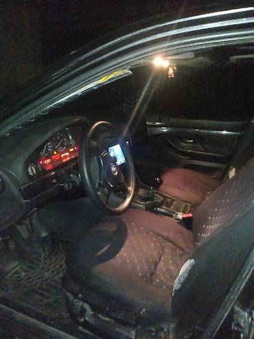 BMW: BMW sedan – qara rəng, 4 qapı. Xarici: - Qara kuzov, tündləşdirilmiş — 7