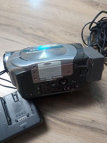 Video kamere: Panasonic digitalna video kamera sa dodatnom opremom. Karakteristike — 11